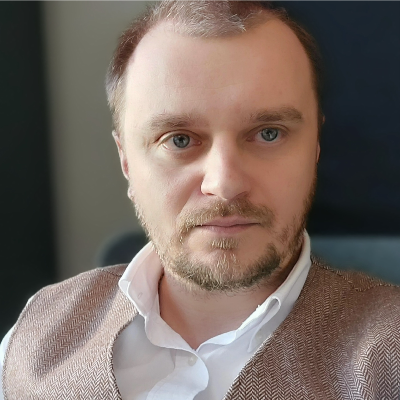Picture of speaker: Nikita Golovko